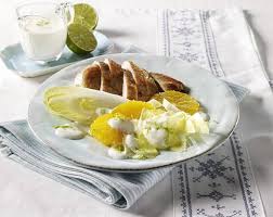 Hahnchenfilet Mit Chicoree Orangensalat Und Limetten Joghurtsosse Trennkost Rezept Lecker Hahnchen Filet Orangensalat Hahnchenfilet