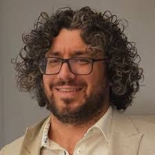 Miles Benton's Instagram, Twitter & Facebook