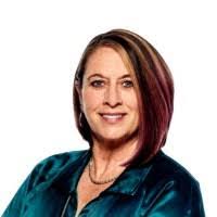 Kimberly Paris's Instagram, Twitter & Facebook