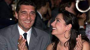 Rudi beim führenden marktplatz für gebrauchtmaschinen kaufen. Simone Thomalla Zum Tod Von Rudi Assauer Ich Bin Unendlich Traurig Ein Grosser Mann Mit Einem Blau Weissen Herzen Ist Gegangen Stern De