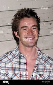 Robert buckley everything or nothing hi-res stock photography and images