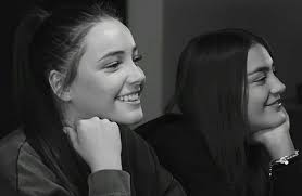 Amira Willighagen-friends