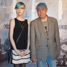 Михаил ефремов родился в знаменитой театральной семье. Mihail Efremov Vyvel V Svet Svoyu 17 Letnyuyu Doch Kotoraya Hochet Stat Aktrisoj Vokrug Tv