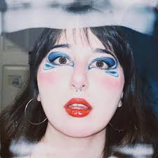 evde kalmaktan kaşlarım döküldü