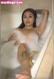 PlayGirl1619  mami.izaliaa Nude Leaks OnlyFans Photo 8 - Nudogram v2.1