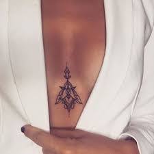 Tatuaje En El Pecho Para Mujer Guatelinda