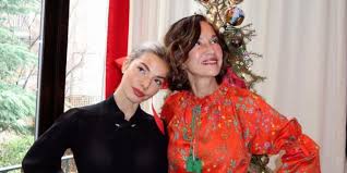 Mext scholarship 2021 is a fully funded scholarship for international students. Bachelor Kit Keenan S Famous Fashion Mom Cynthia Rowley S Net Worth