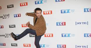 « plus on est de fous, plus on rit ». Le Retour D Une Famille En Or Avec Camille Combal Sur Tf1