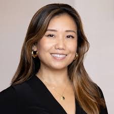 Chelsea Mansfield's Instagram, Twitter & Facebook