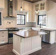 50 Amazing Modern Farmhouse Kitchen Cabinets Decor Ideas Small Farmhouse Kitchen Farmhouse Kitchen Design Kitchen Design Small