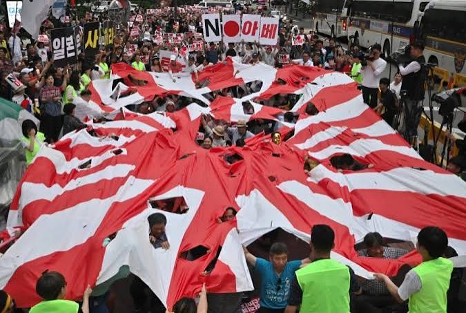 中国批日右翼数据“投毒” 歪曲美化侵略历史新伎俩| 诗华日报