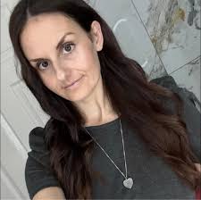 Pettito Ivanova updated her profile picture.