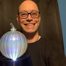 Remembering Geoffrey Lewis who would have celebrated his 90th birthday  today. He appeared in over 200 film and television roles, making his  breakthrough in westerns like The Culpepper Cattle Co. and High