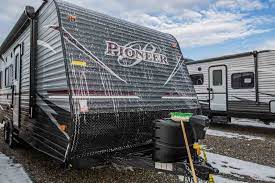 How to wash and detail your rv with mike phillips. How To Wash Your Rv Camping World