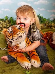 I will cut my hair like joe exotic if we raise $5,000 for the united ways of utah and their utah. Utah Mom Shares Photoshoot Of Toddler Dressed As Joe Exotic From Tiger King Wkrn News 2