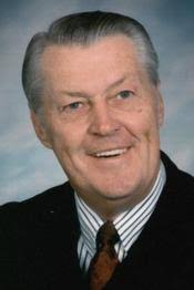 Hon. Robert E. Manning Jr. 1931-2013
