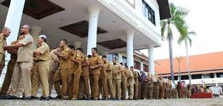 Selain wabah pandemi yang masih berlangsung dan menyita banyak anggaran negara, proses seleksi penerimaan cpns tahun 2019 saat ini juga belum selesai. Seleksi Cpns Posisi Guru Tahun 2021 Ditiadakan Simak Perbedaan Pns Dengan Pppk Mulai Status Hingga Hak Yang Diterima Semua Halaman Pop Grid Id