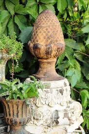 Whether you're looking to buy garden statues. Statue Of An Artichoke Garden Vintage Rusty Metal Antique Style Kupit Na Yarmarke Masterov Izytjcom Figurines Azov