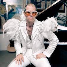 Unprecedented access into one of the world's greatest musical talents and his larger than life lifestyle: Bilder Aus 40 Jahren Elton John Eine Zeitreise Mit Der Lebenden Legende Stern De