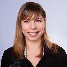 Anna Hecker's Instagram, Twitter & Facebook