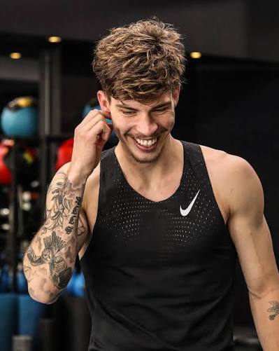Coming back stronger💪🏼 @bakertanaya #nikefootball