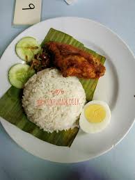 Nasi lemak royale ampang is located at taman dagang, ampang, selangor. Make Life Simple Again Nasi Lemak Saleha Di Ampang
