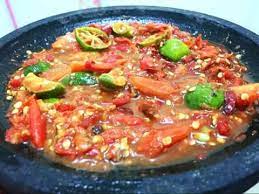 Salah satu keuntungannya sambal mentah adalah rasa sambal. Cara Membuat Sambal Mentah Pedas Dapur Nenek