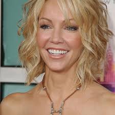 Roseanne barr medium wavy hairstyle. 50 Classic And Cool Short Hairstyles For Older Women