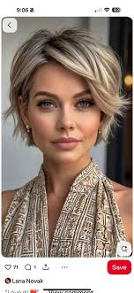 Sharon here .. I have some more hives today! I gave my cat a “hair cut” ..  a “bowel cut” just like mine! It's noice… it's flattering.