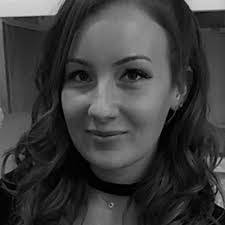 Sarah Tunstall's Instagram, Twitter & Facebook