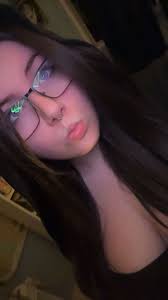 LOOKING FOR TEEN FRIENDS !!