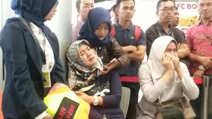 Indonesian plane crashes, sinks with 189 on board. Indonesian Airliner Crashes With 189 Aboard Minutes After Takeoff Npr
