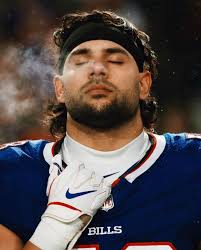 10 years since the confetti rained down 🏆 Favorite 📸 from Super Bowl 50 »  https://buff.ly/G0OE368