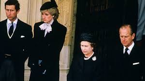 Why do royal family members always carry black clothes while travelling?
