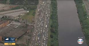 Manifestacao De Moradores De Ocupacao Bloqueia Ponte Dos Remedios E Marginal Tiete Em Sp Sao Paulo G1