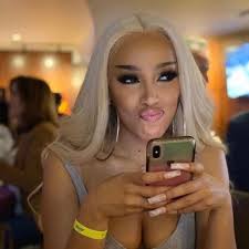 Claudia McGregor (@ClaudiaMcGreg15)