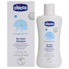 Undress your baby and wrap him or her in a towel. Chicco Baby Moments No Tears Shampoo 200ml