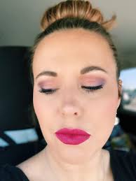 The reference and the painting Do they look alike at all? Cake is what  again? Arrttttt 🤭🥰 #ombleeebakers #Dvisibilitychallenge #bestcakesinolodo  #bestcakesinibadan #ibadanbaker #dauntlesscakes #cakepreneur