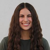 Danielle Land's Instagram, Twitter & Facebook