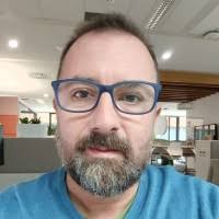 900+ perfiles de «Kubes»