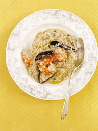 This recipe is not low fodmap. How To Master The Perfect Jamie Oliver Risotto Features Jamie Oliver Seafood Risotto Seafood Soup Recipes Seafood Party Food