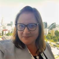 100+ perfiles de «Elhardt»