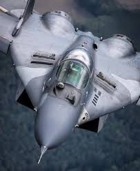 Le but du site baptême de l'air est de vous mettre en relation directement avec le club le plus proche de chez en avion le plus classique des baptêmes de l'air, l'idéal pour survoler les curiosités de votre région. Faire Un Vol En Mig29 Avion De Chasse Armee De L Air Avion Militaire