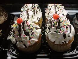 Kroger Bakery Cupcakes Jumbo Style Bakery Cakes Bakery Sundae