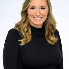 Amanda Gunther's Instagram, Twitter & Facebook