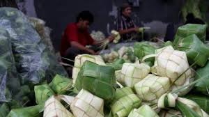 Ketika kita memasak ketupat, biasanya kan digunakan saat lebaran, ketika kita telah melaksanakan cara membuat. Kumpulan Berita Cara Membuat Ketupat Tahan Lama 10 Langkah Cara Memasak Ketupat Irit Gas Matang Padat Dan Legit