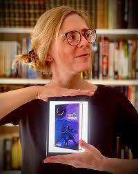 🖤💜🖤 Cover Reveal 💜🖤💜 Das Cover zu meinem neuen Roman Transmission ist  da, zumindest in virtueller Form, und ich freue mich wie eine kleine  Schneekönigin. Man kann doch nie genug Sterne haben