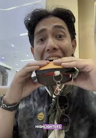 Wendy’s Philippines Burger Bag Charm: A Must-Have!
