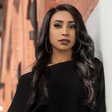 You can have various hairstyles such as wearing a middle or side part. The Different Type Of Sew Ins Methods For Your Installation