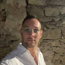 Why does my 87 Ford Bronco II fuel pump not stay on?